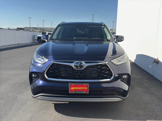 new 2025 Toyota Highlander Hybrid car, priced at $56,607