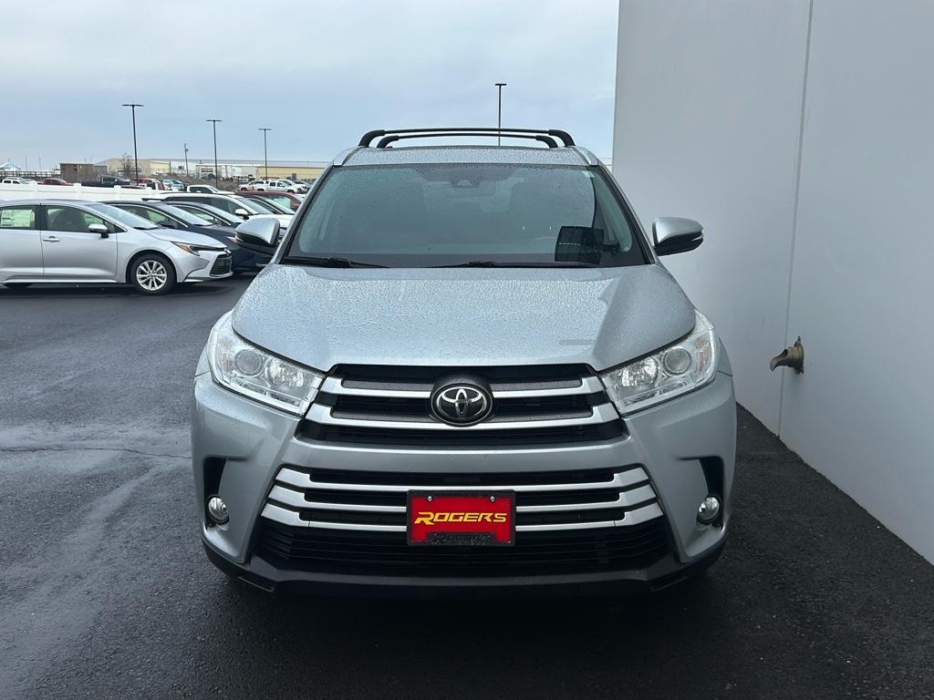 used 2019 Toyota Highlander car, priced at $27,500