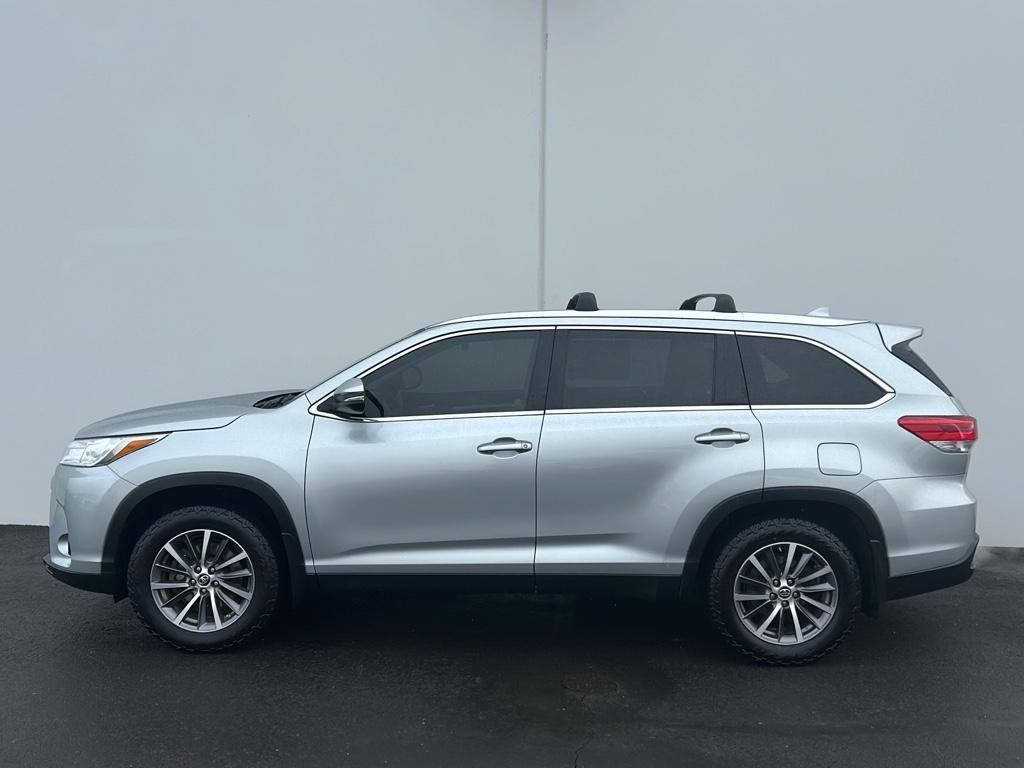 used 2019 Toyota Highlander car, priced at $27,500