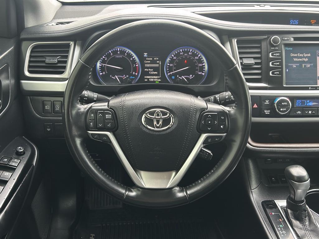 used 2019 Toyota Highlander car, priced at $27,500