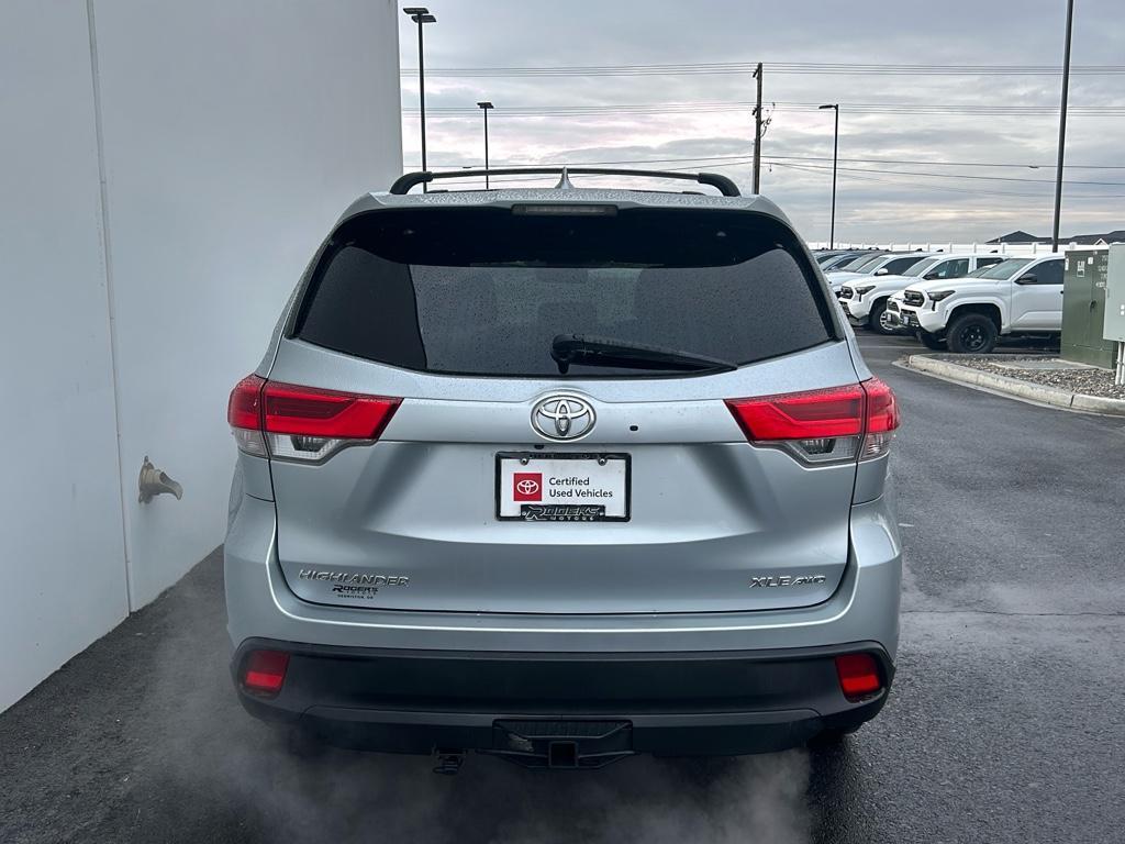 used 2019 Toyota Highlander car, priced at $27,500