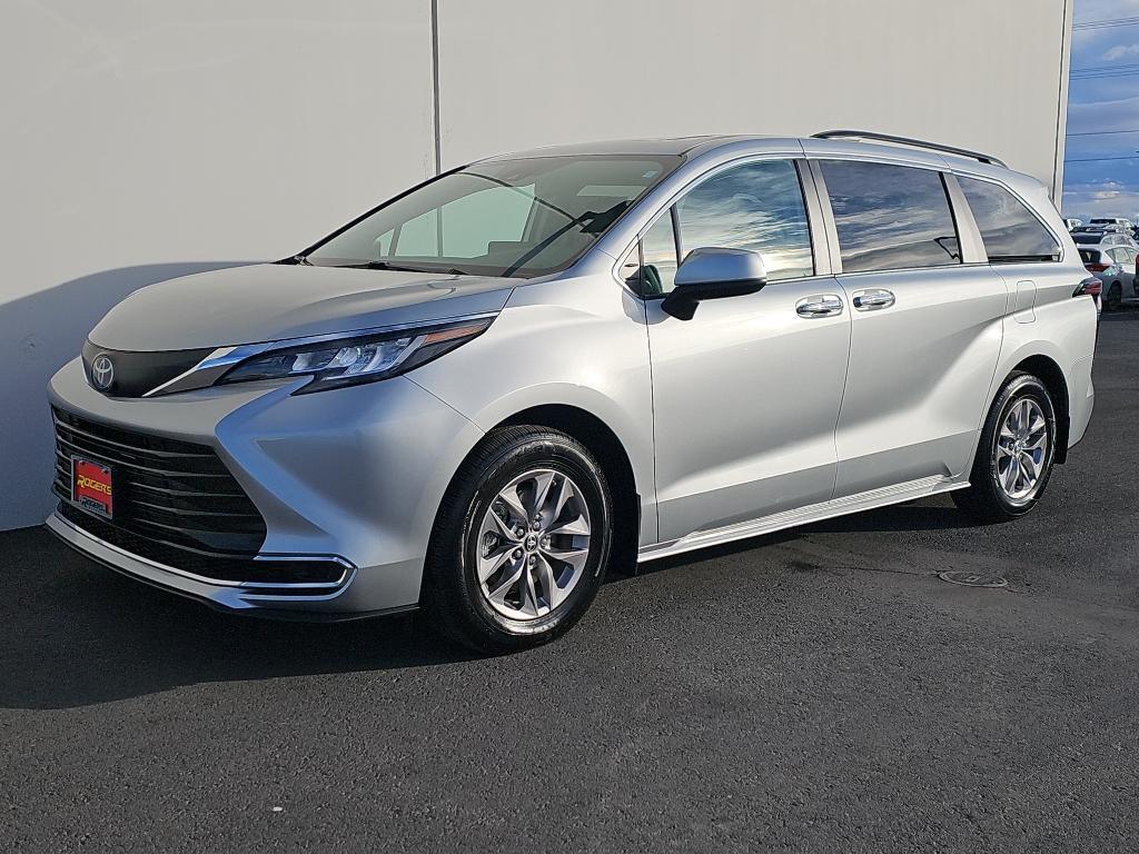 used 2023 Toyota Sienna car, priced at $46,999