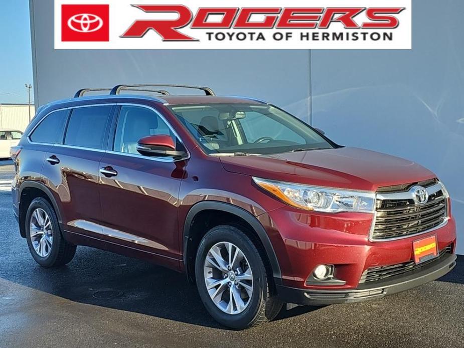 used 2015 Toyota Highlander car, priced at $19,900