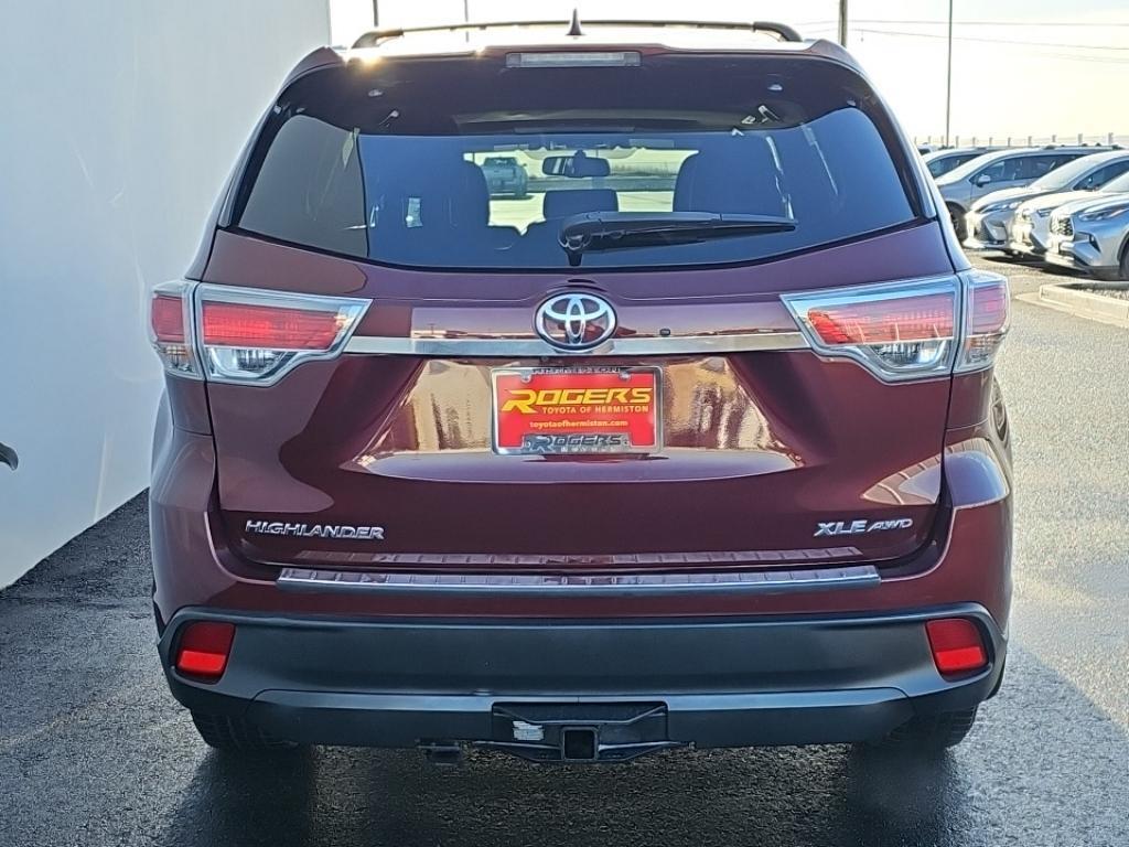 used 2015 Toyota Highlander car, priced at $19,900