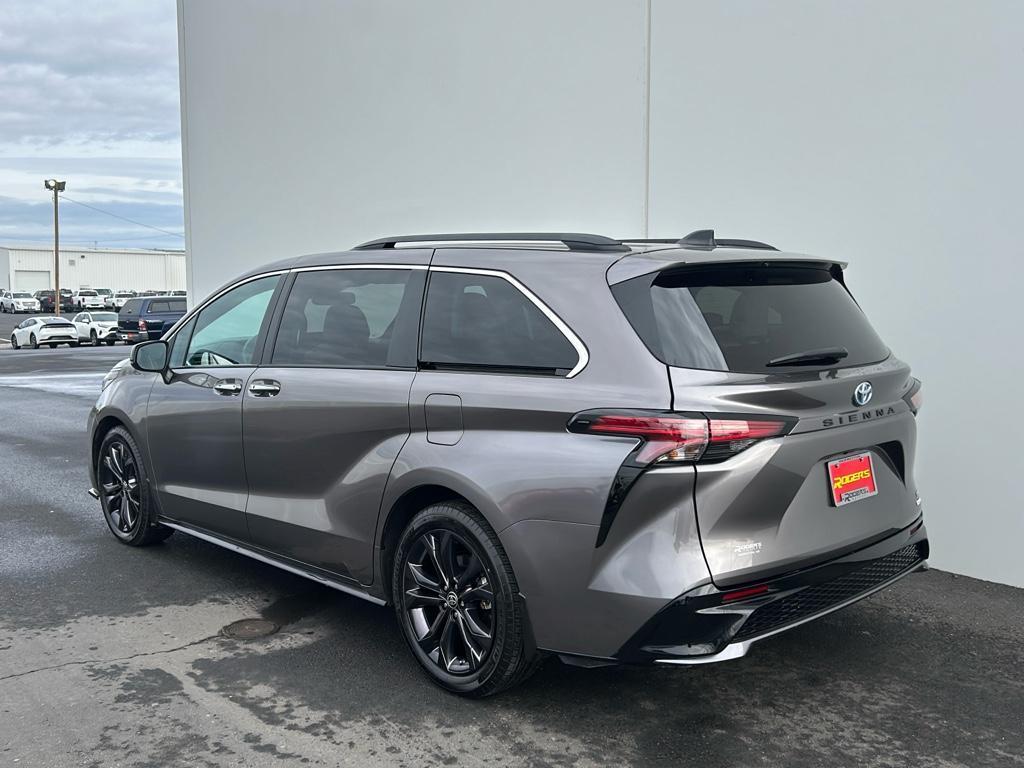 used 2022 Toyota Sienna car, priced at $45,900