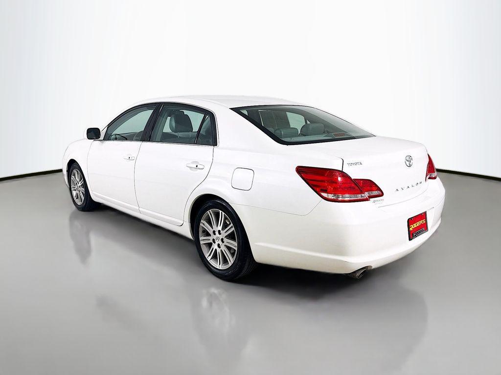 used 2005 Toyota Avalon car, priced at $11,900