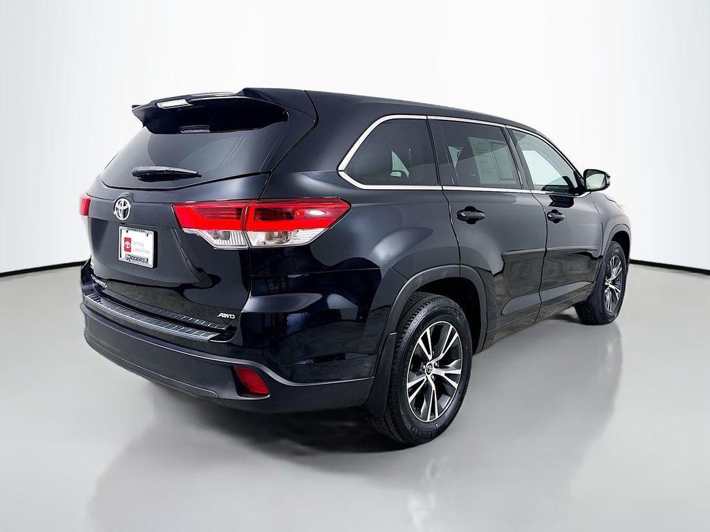 used 2017 Toyota Highlander car, priced at $21,993