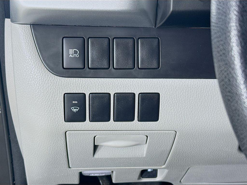 used 2017 Toyota Highlander car, priced at $21,993