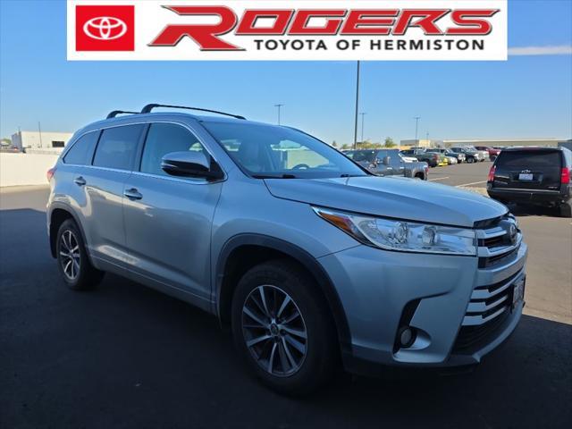 used 2017 Toyota Highlander car, priced at $27,900