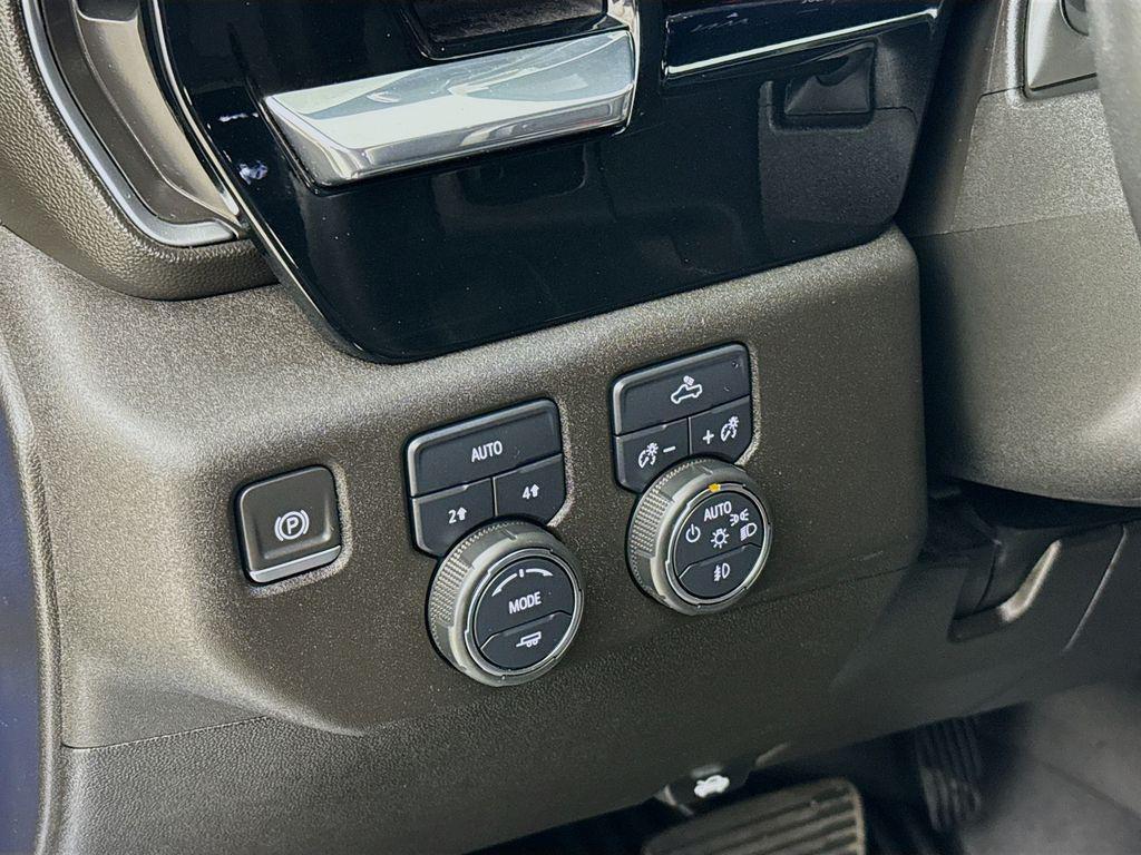 used 2024 Chevrolet Silverado 1500 car, priced at $44,900