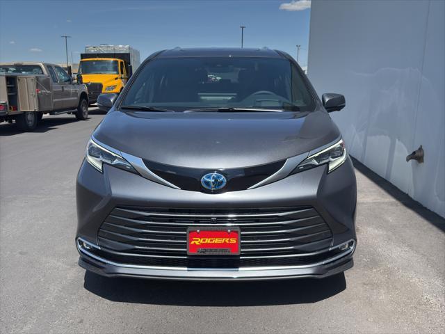 new 2025 Toyota Sienna car, priced at $61,075