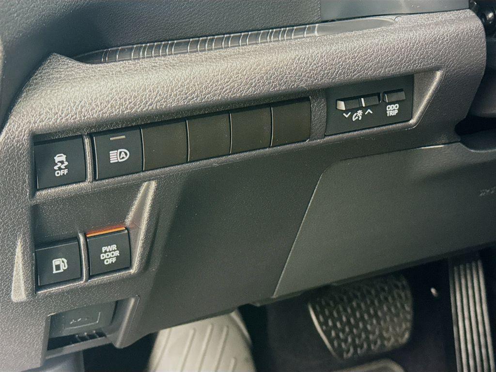 used 2025 Toyota Sienna car, priced at $51,993