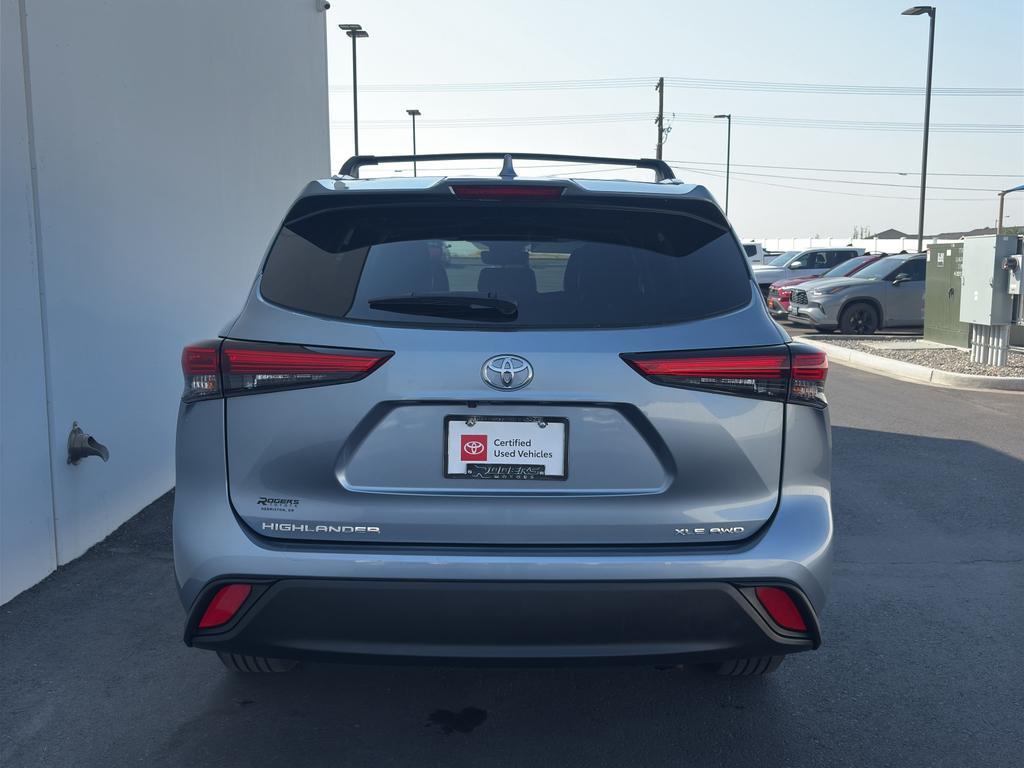 used 2023 Toyota Highlander car, priced at $37,999