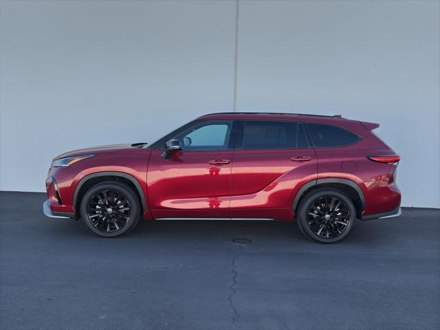used 2023 Toyota Highlander car, priced at $44,900
