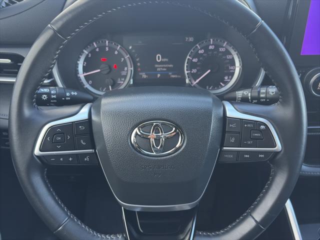 used 2023 Toyota Highlander car, priced at $44,900