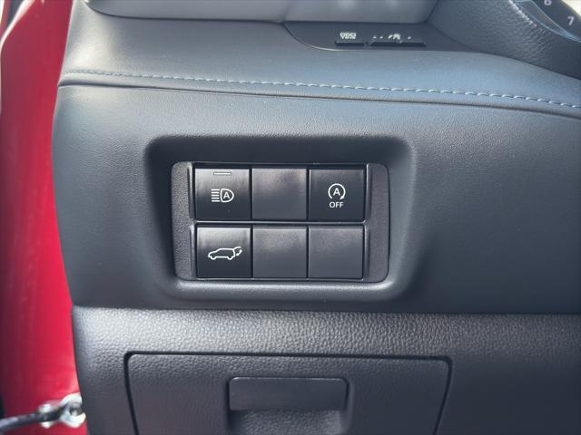 used 2023 Toyota Highlander car, priced at $44,900