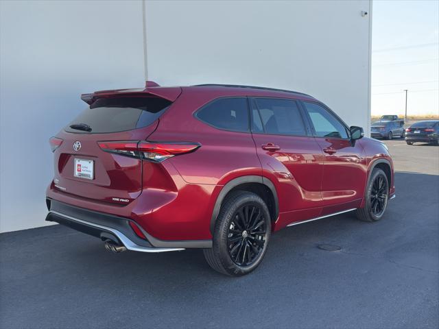 used 2023 Toyota Highlander car, priced at $44,900