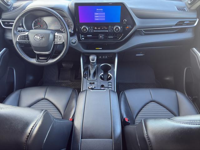 used 2023 Toyota Highlander car, priced at $44,900
