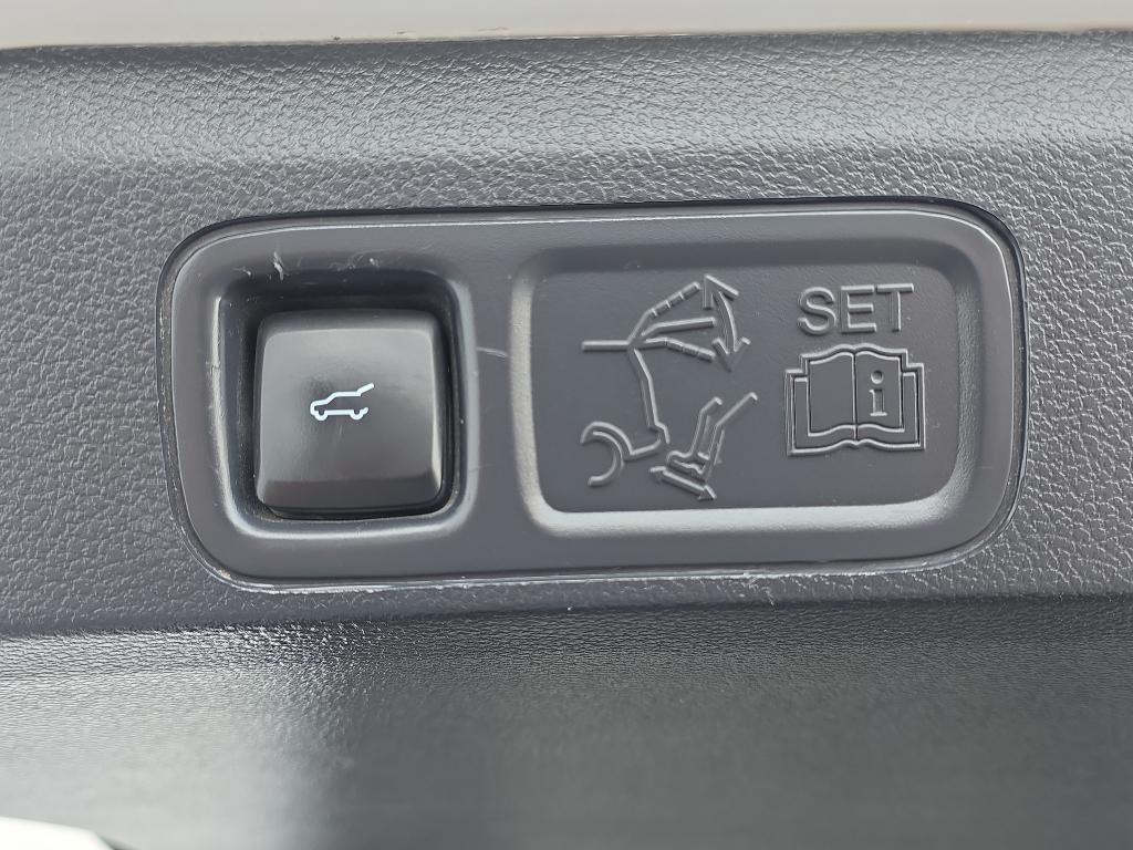 used 2023 Ford Expedition car, priced at $53,443