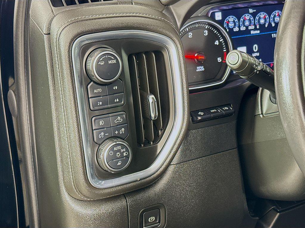 used 2022 Chevrolet Silverado 2500 car, priced at $65,553