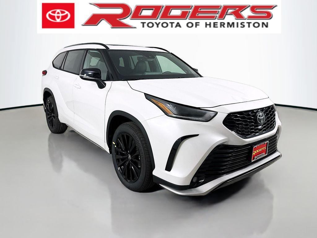 new 2026 Toyota Highlander car, priced at $50,573