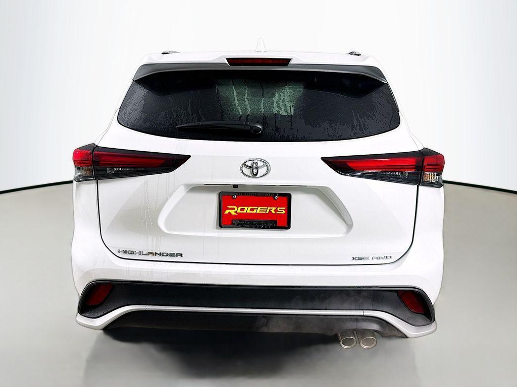 new 2026 Toyota Highlander car, priced at $50,573