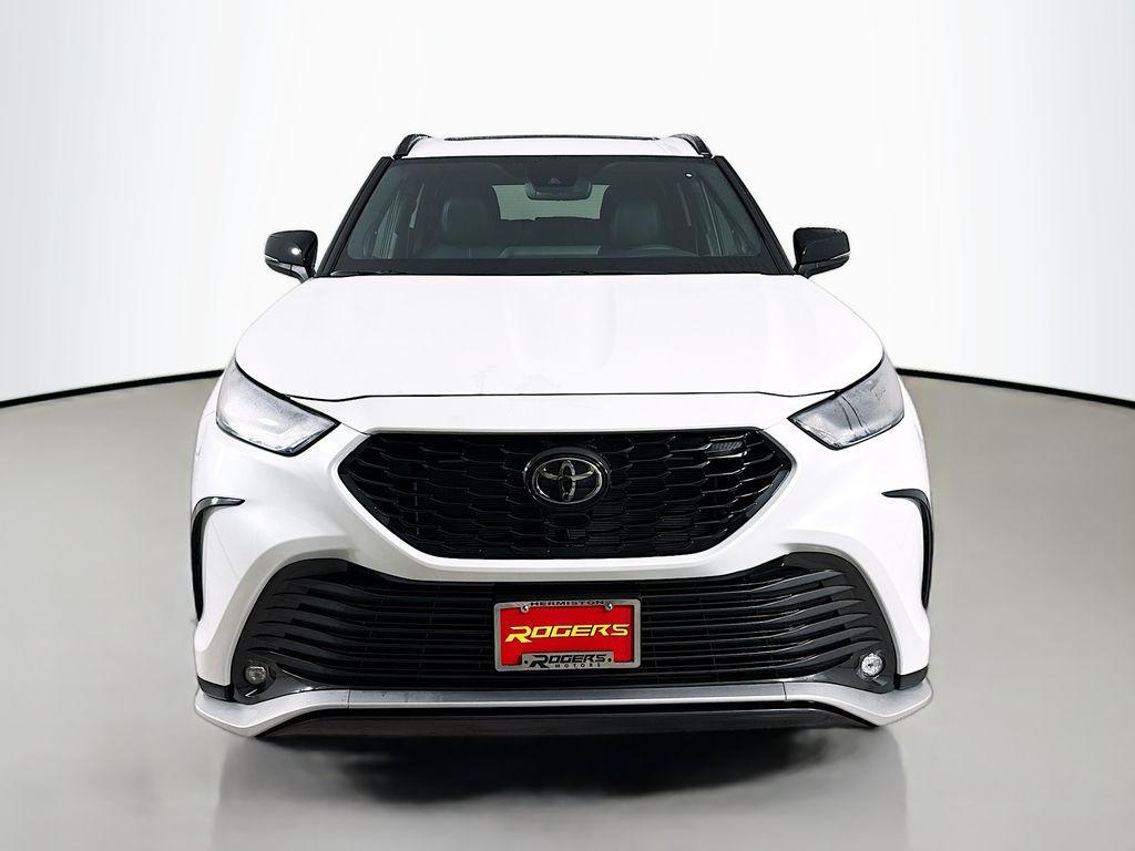 new 2026 Toyota Highlander car, priced at $50,573