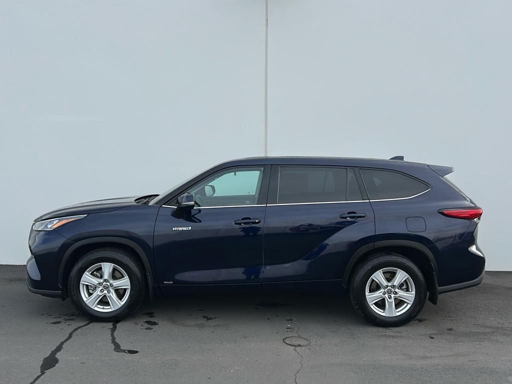 used 2020 Toyota Highlander Hybrid car, priced at $34,900