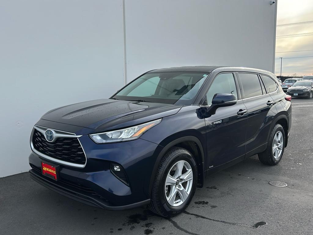 used 2020 Toyota Highlander Hybrid car, priced at $34,900