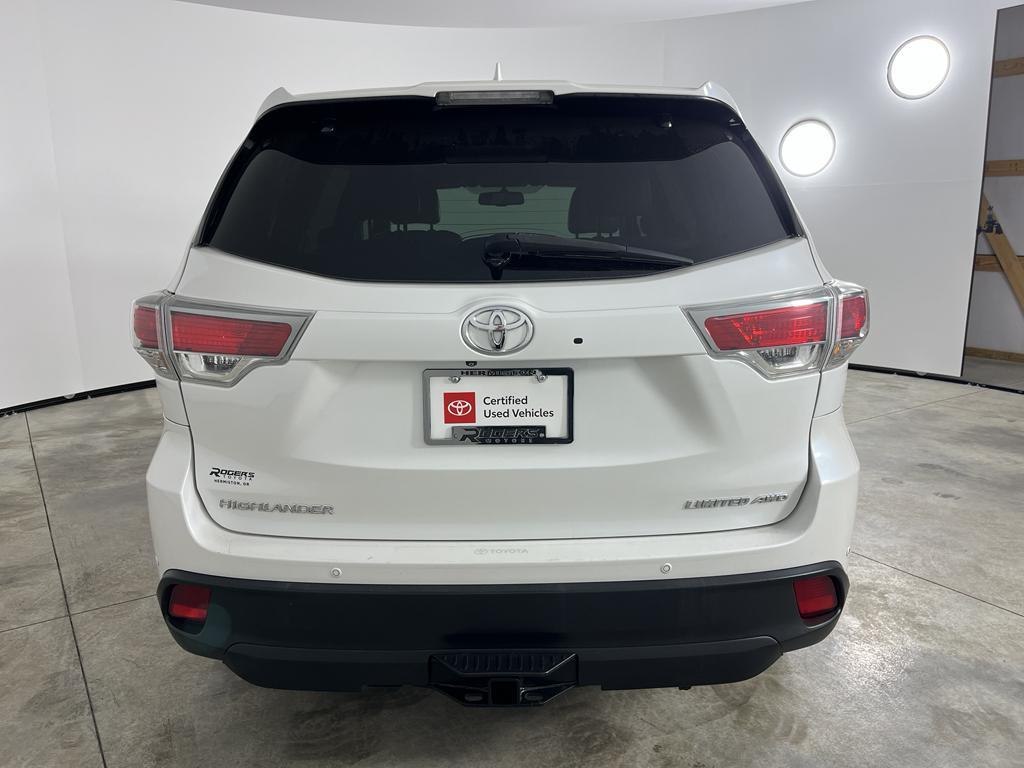 used 2016 Toyota Highlander car, priced at $22,900