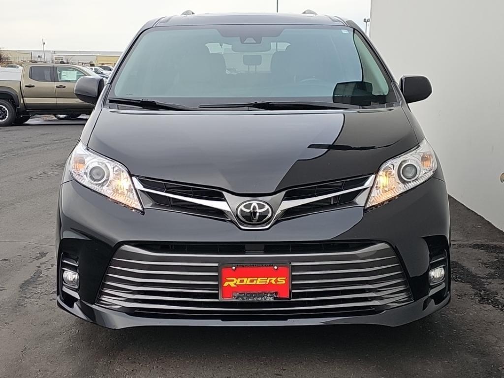 used 2020 Toyota Sienna car, priced at $39,900