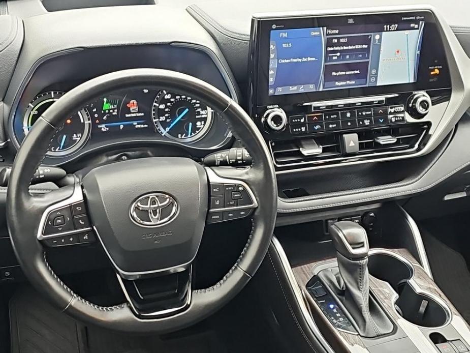 used 2021 Toyota Highlander Hybrid car, priced at $45,900