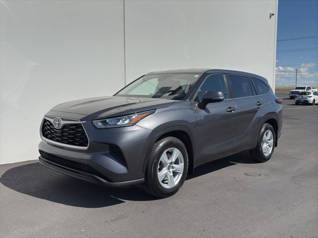 used 2023 Toyota Highlander car, priced at $35,900