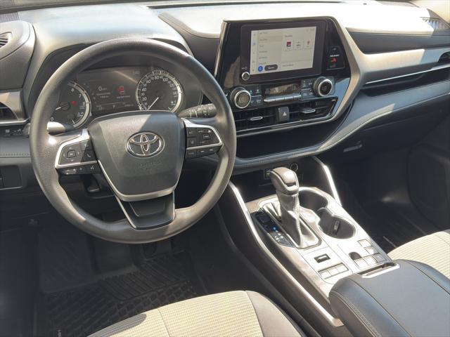 used 2023 Toyota Highlander car, priced at $35,900