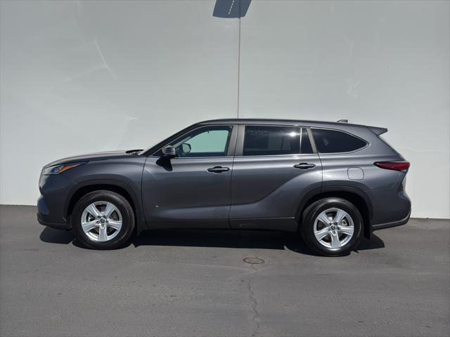 used 2023 Toyota Highlander car, priced at $35,900
