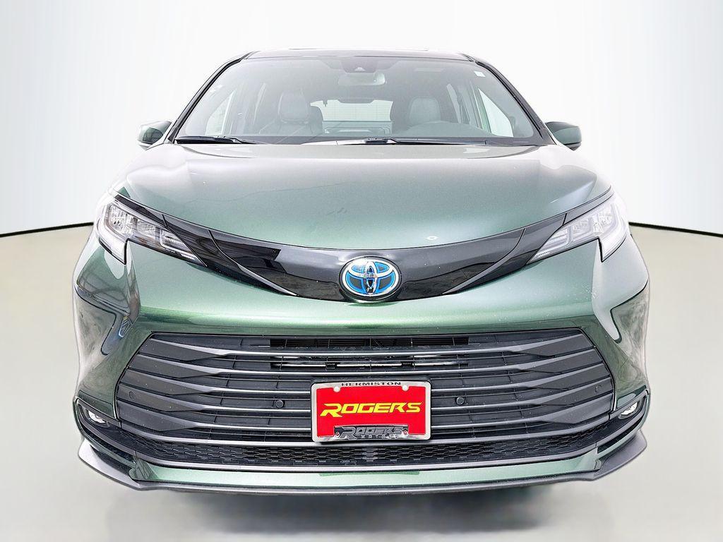 new 2025 Toyota Sienna car, priced at $49,794