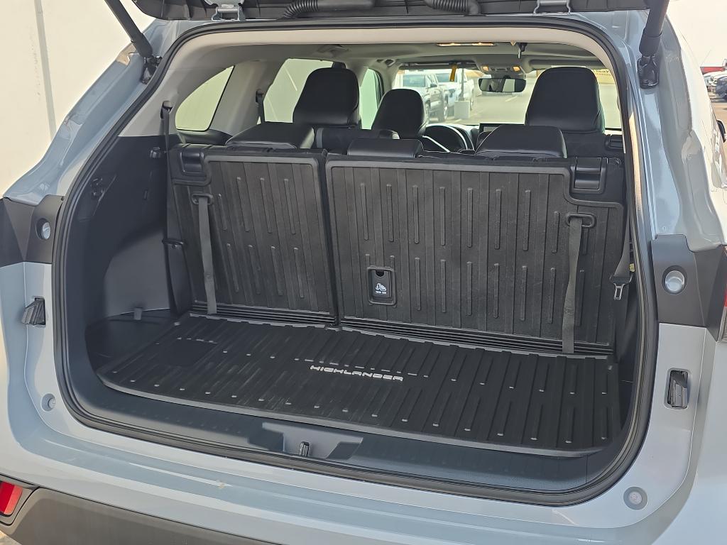 used 2024 Toyota Highlander Hybrid car, priced at $49,999