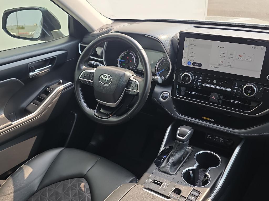 used 2024 Toyota Highlander Hybrid car, priced at $49,999