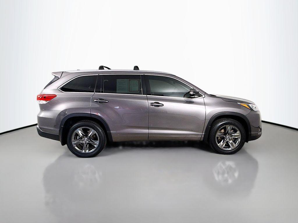 used 2018 Toyota Highlander car, priced at $24,900