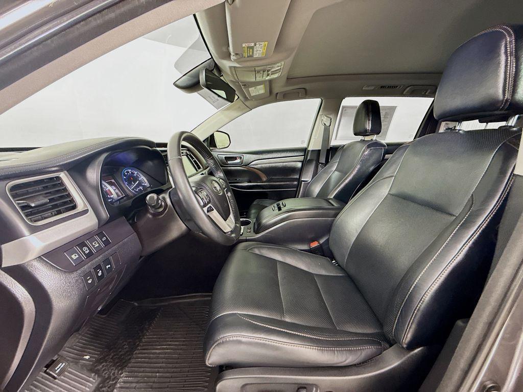 used 2018 Toyota Highlander car, priced at $24,900