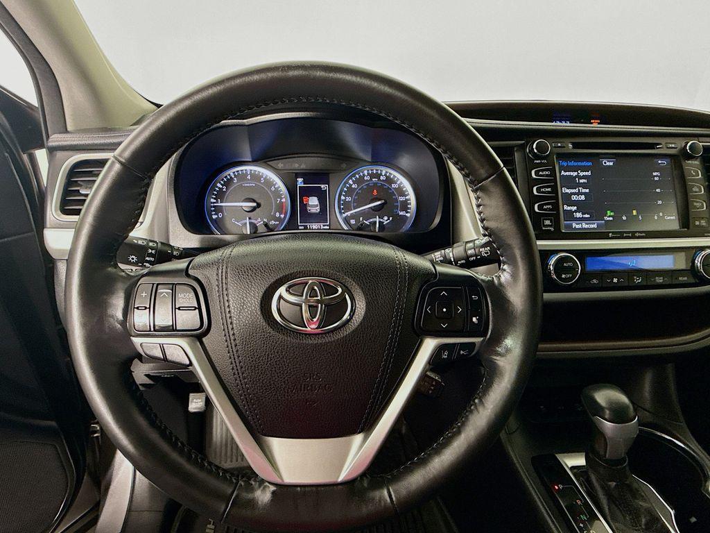 used 2018 Toyota Highlander car, priced at $24,900