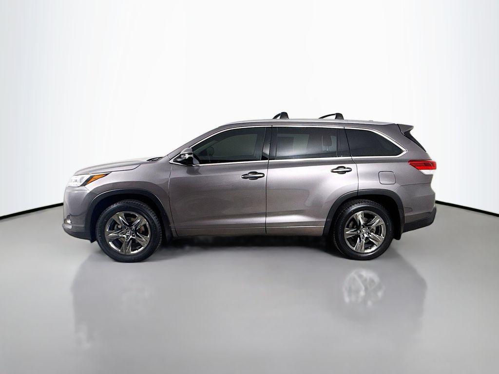 used 2018 Toyota Highlander car, priced at $24,900