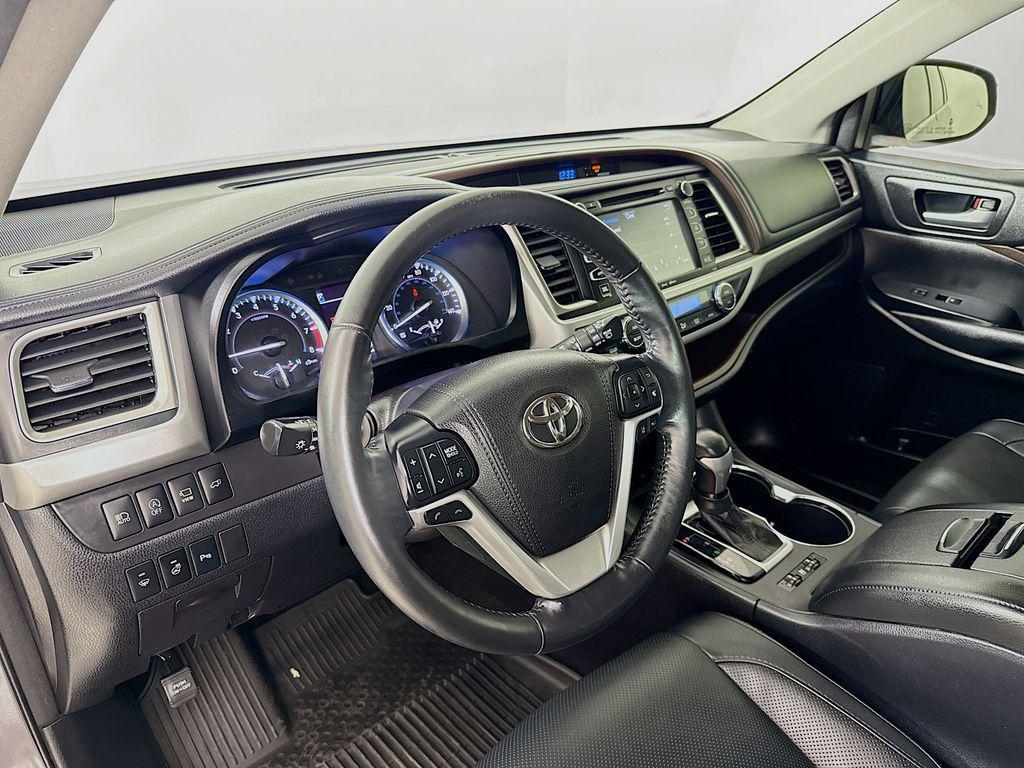 used 2018 Toyota Highlander car, priced at $24,900