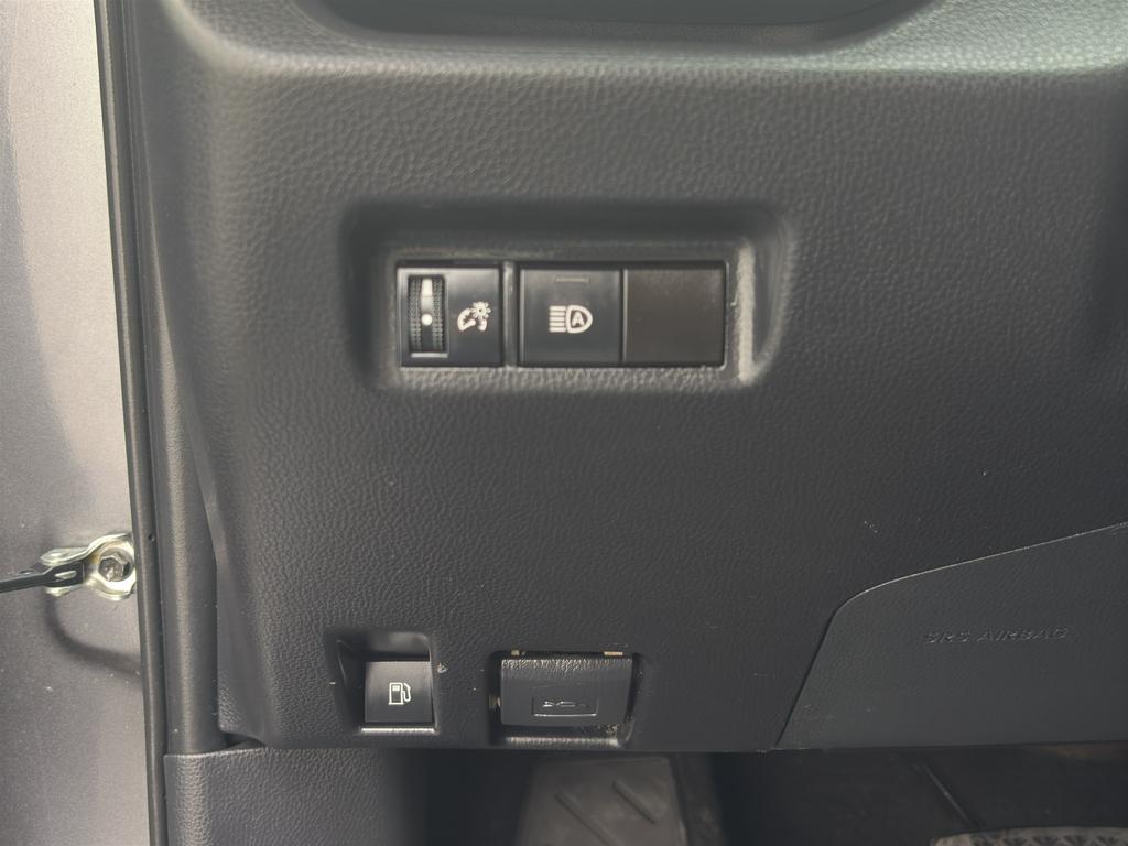 used 2021 Toyota RAV4 Hybrid car, priced at $26,993