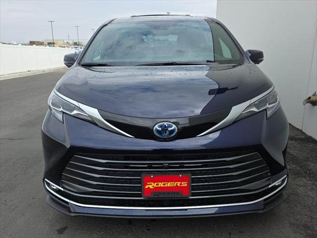 new 2025 Toyota Sienna car, priced at $61,604