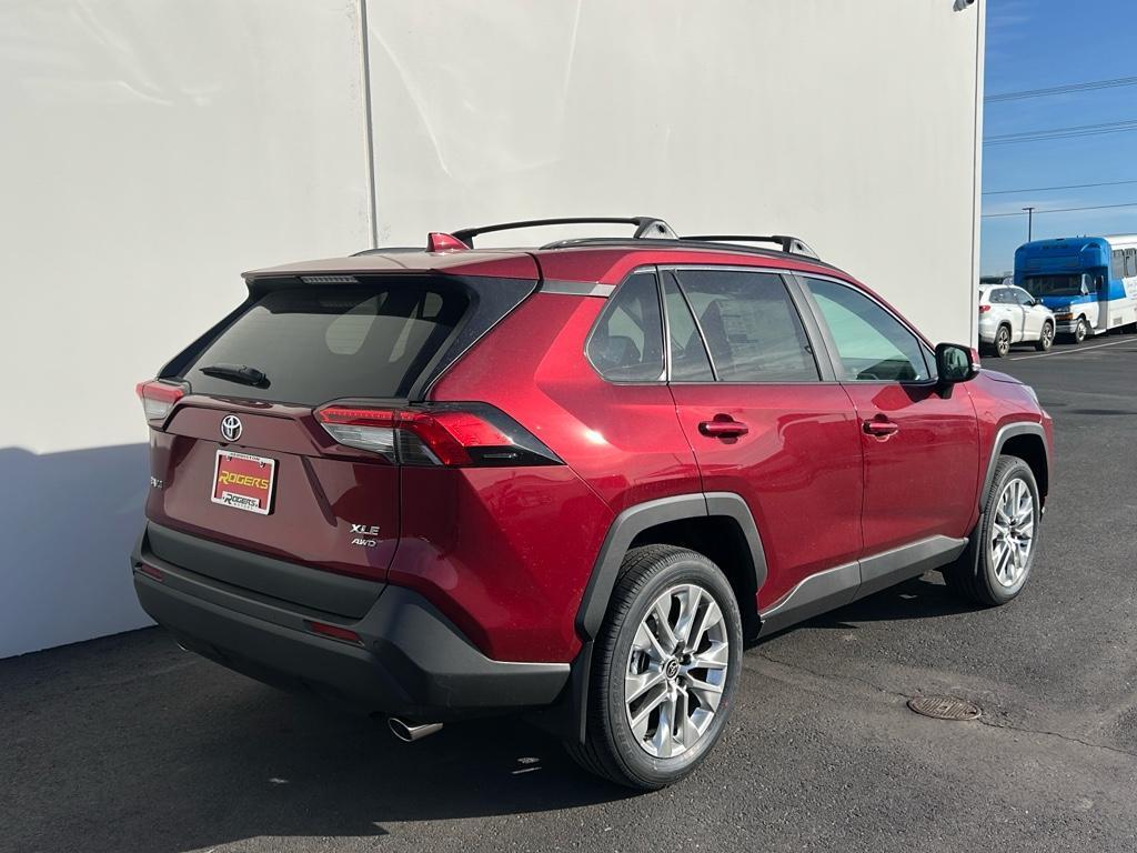 new 2025 Toyota RAV4 car, priced at $40,733