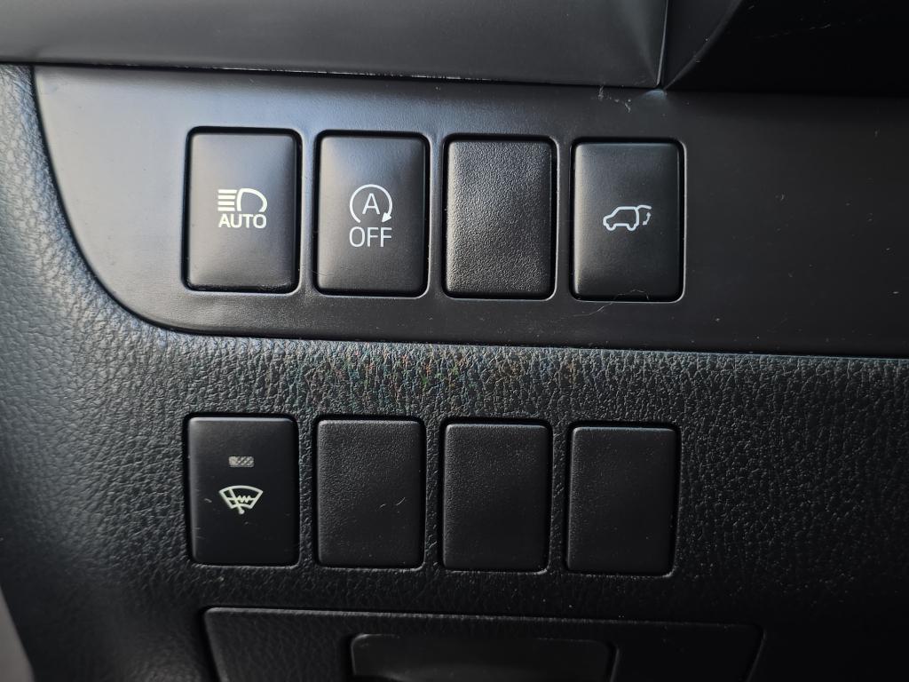 used 2017 Toyota Highlander car, priced at $21,444