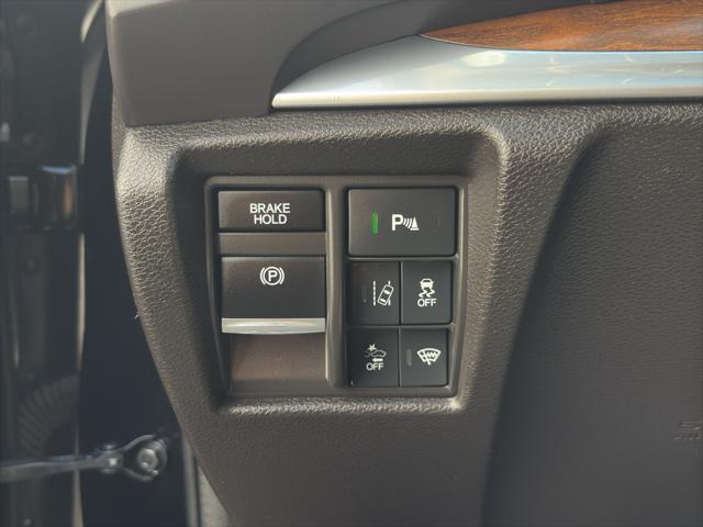 used 2017 Acura MDX car, priced at $17,900
