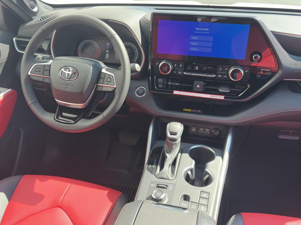 new 2025 Toyota Highlander car, priced at $50,863
