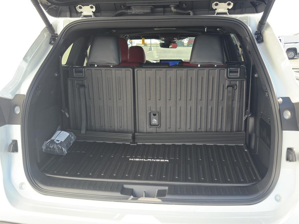 new 2025 Toyota Highlander car, priced at $50,863